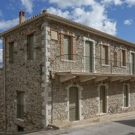 Holiday home Entire In Laconia Longastra