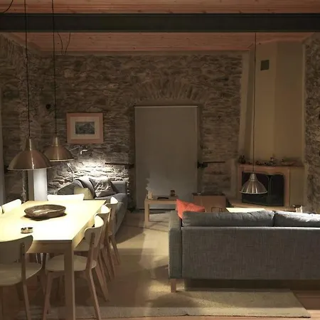 Vakantiehuis Entire In Laconia Longastra