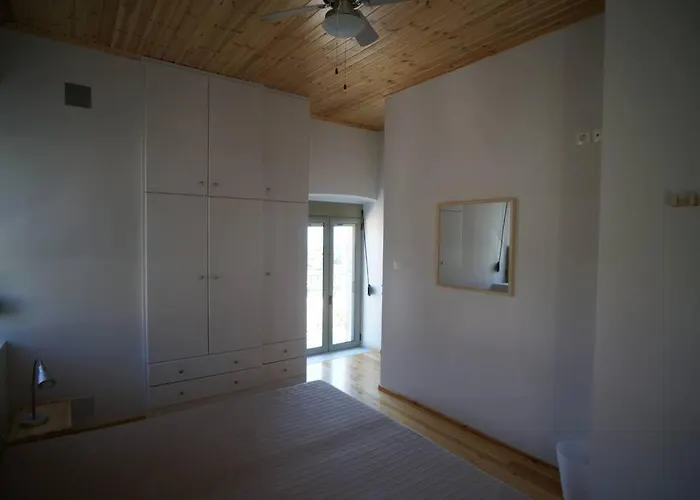 Holiday home Entire In Laconia Longastra